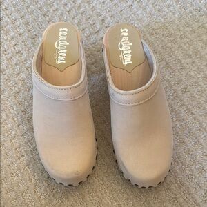Sandgrens Cream Nubuck mule wooden Clogs, handcrafted in Sweden